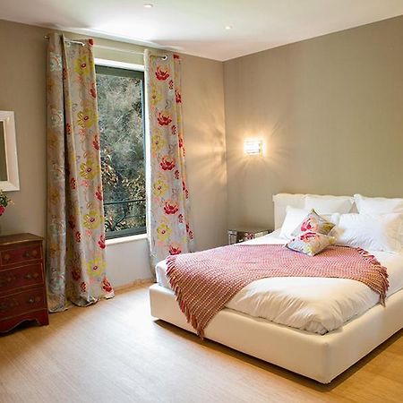سان جيل Domaine Du Prieure D'Estagel Chambres D'Hotes المظهر الخارجي الصورة